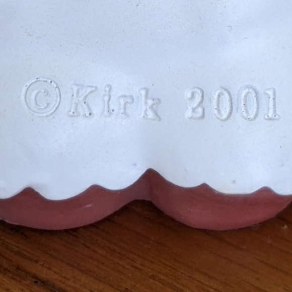 ANGEL CHEEKS "ANGEL WITH FLAG" KIRK'S KRITTERS 2001 FIGURINE - Picture 4 of 11